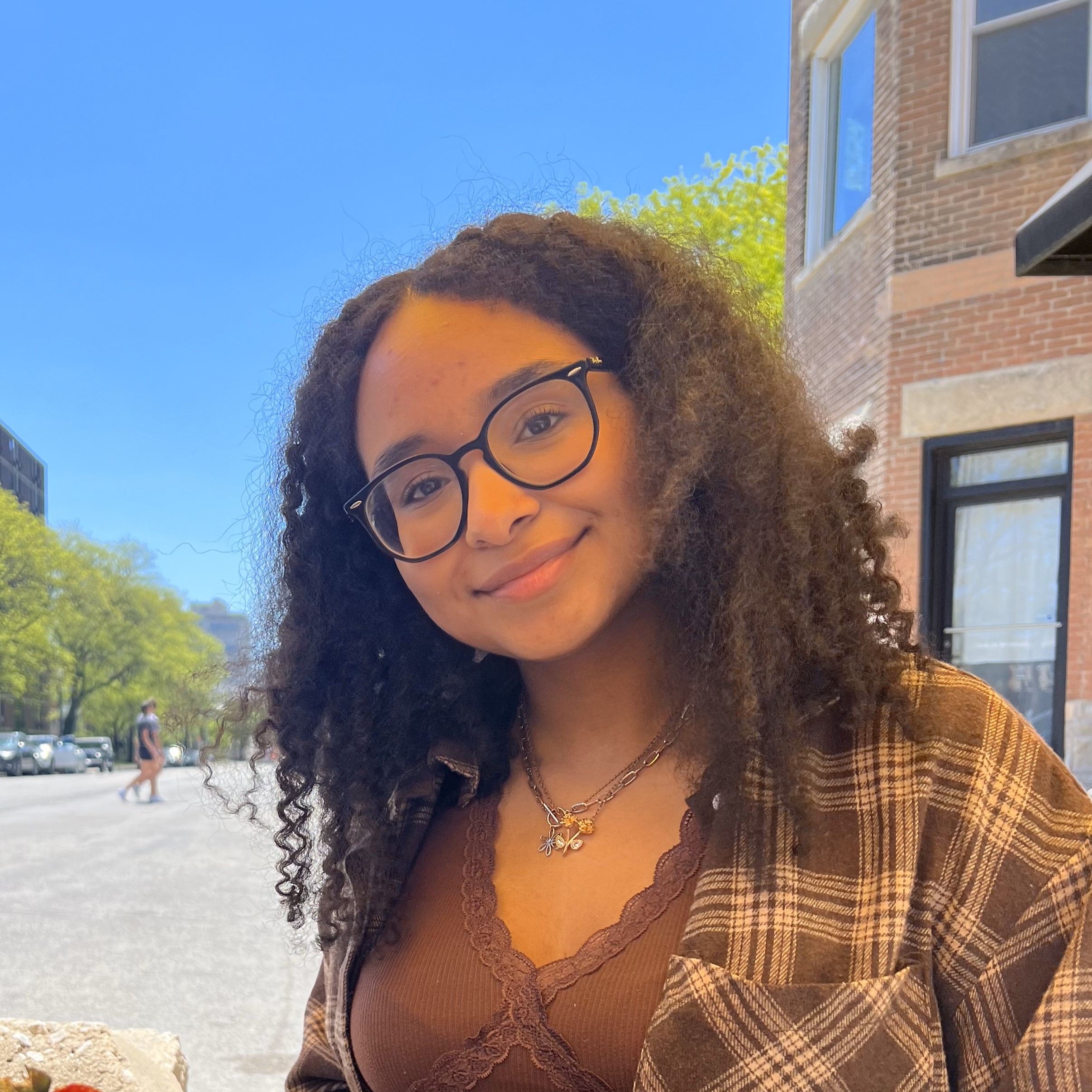 Samreen Ibrahim is a second year student majoring in Computer Science with interests in AI and ML. Through ESWNU, she hopes to explore innovative engineering solutions for a more sustainable future. She is currently working on the plumbing team for the AutoAquaponics project.